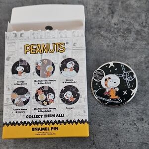 Peanuts Snoopy Astronaut Enamel Pin